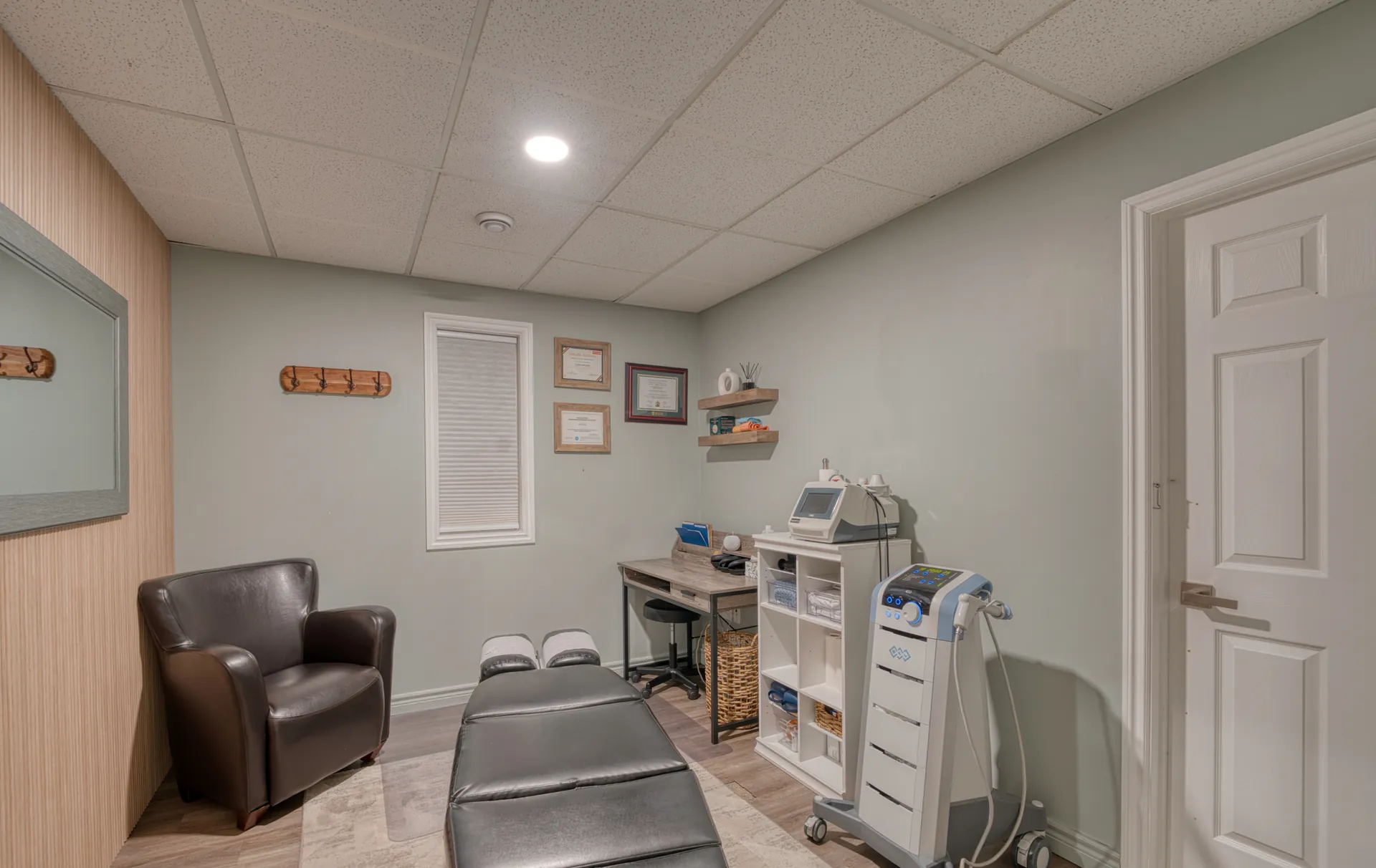 Shockwave Therapy at All Well Life